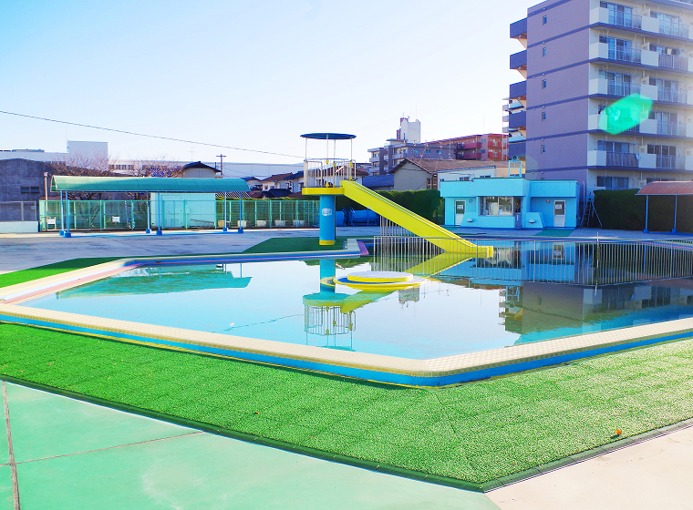 屋外プール（夏季のみ）